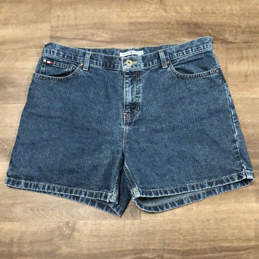 Vintage Tommy Hilfiger BOYFRIEND Denim Shorts size 12